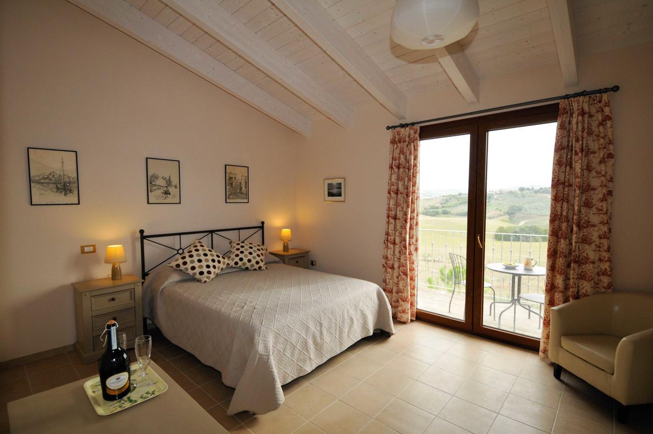Il Frutteto Bed And Breakfast Ripattone Exterior foto